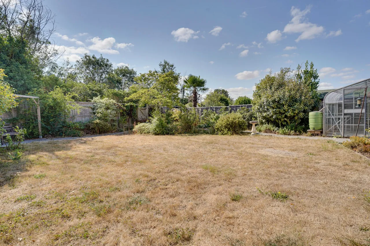 Wheatley Close, Sawbridgeworth, CM21, photo 13