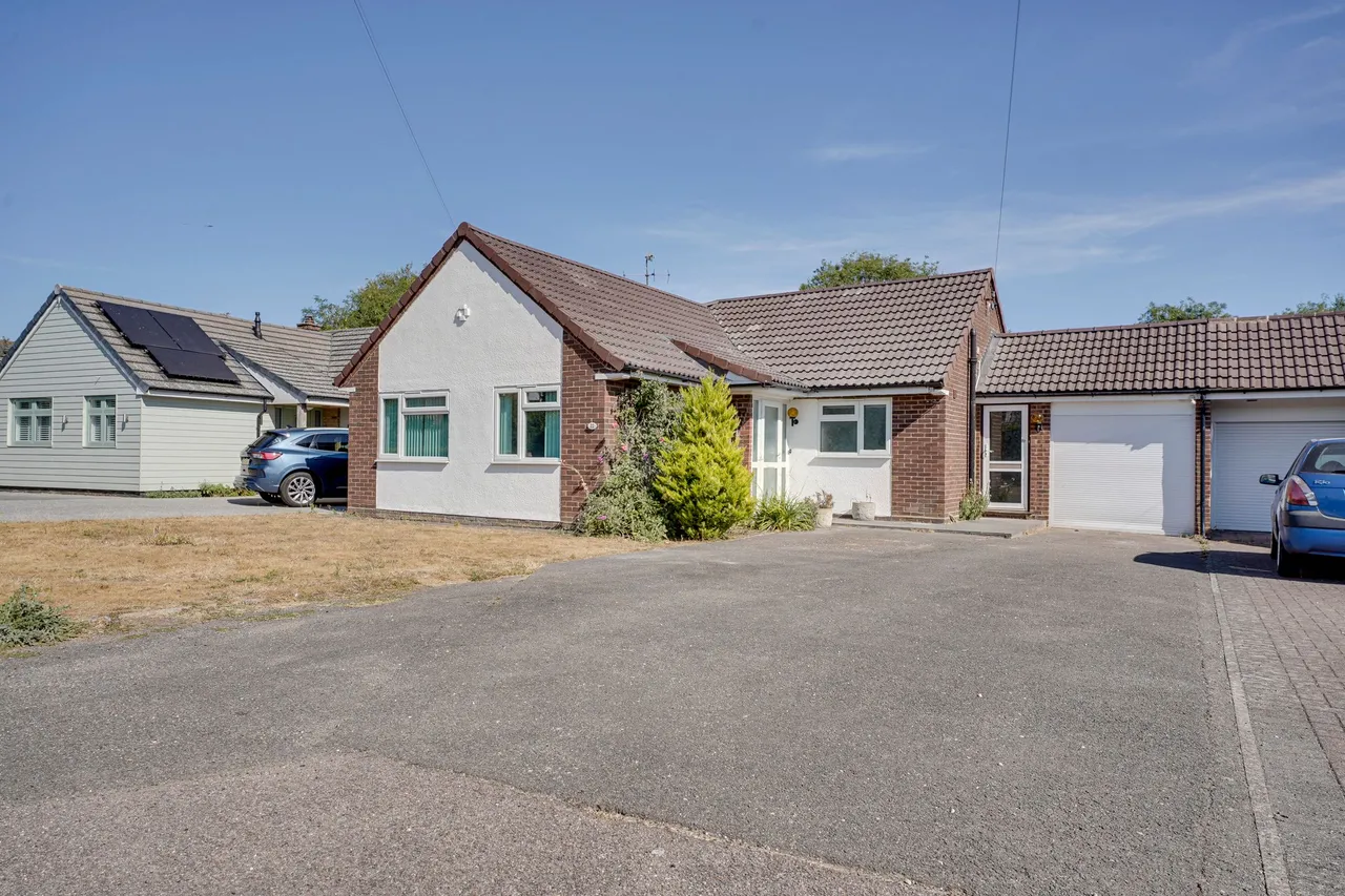 3 bed house for sale, Wheatley Close, Sawbridgeworth, CM21