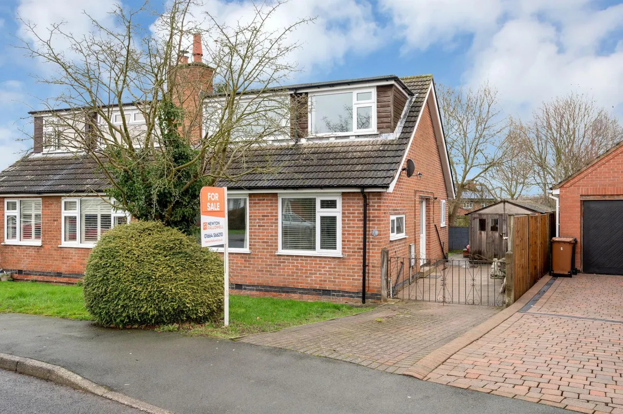 2 bed house for sale, Croft Gardens, Old Dalby, LE14