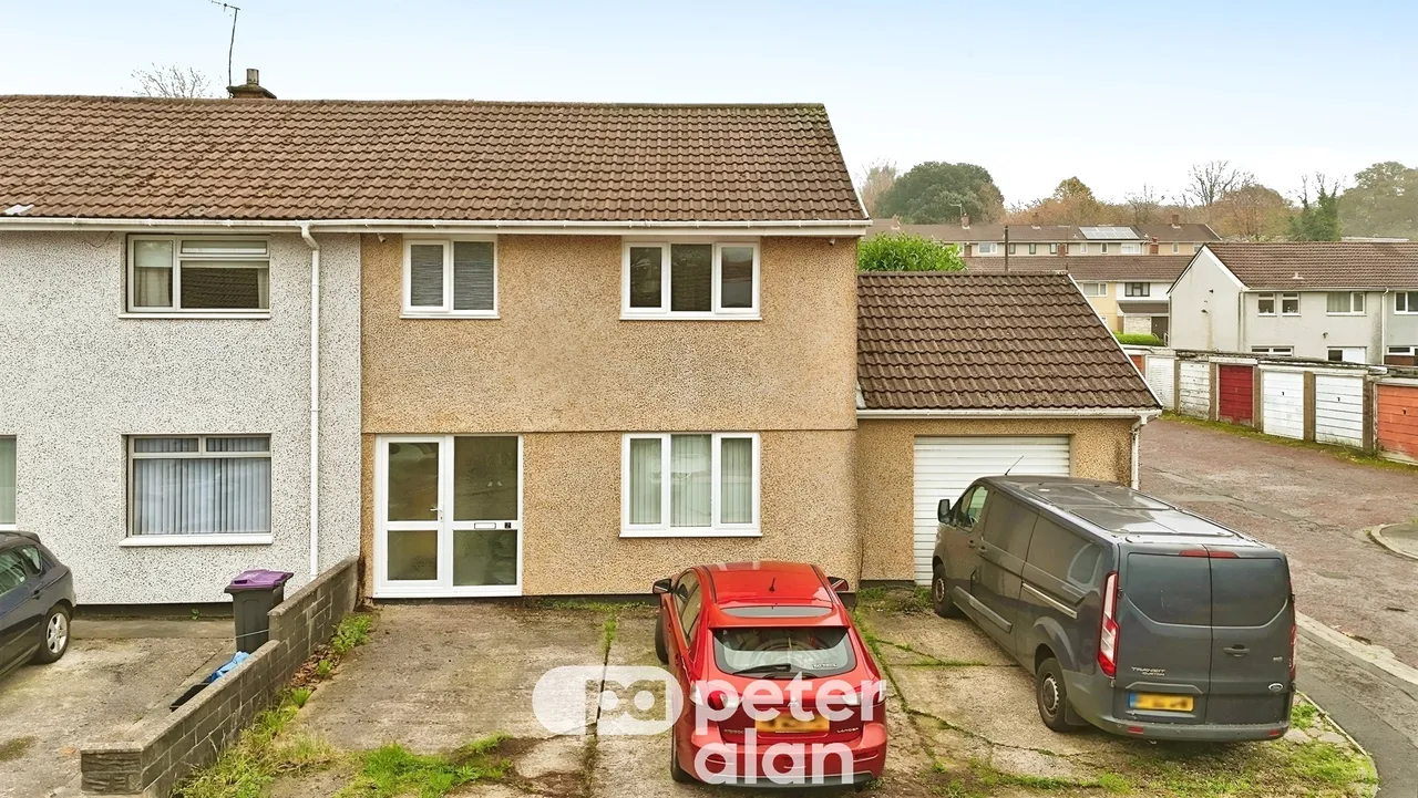 3 bed house for sale, Pencoed Place, Cwmbran, NP44