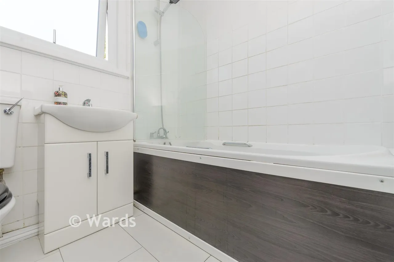 Coniston Close, Erith, DA8, photo 13