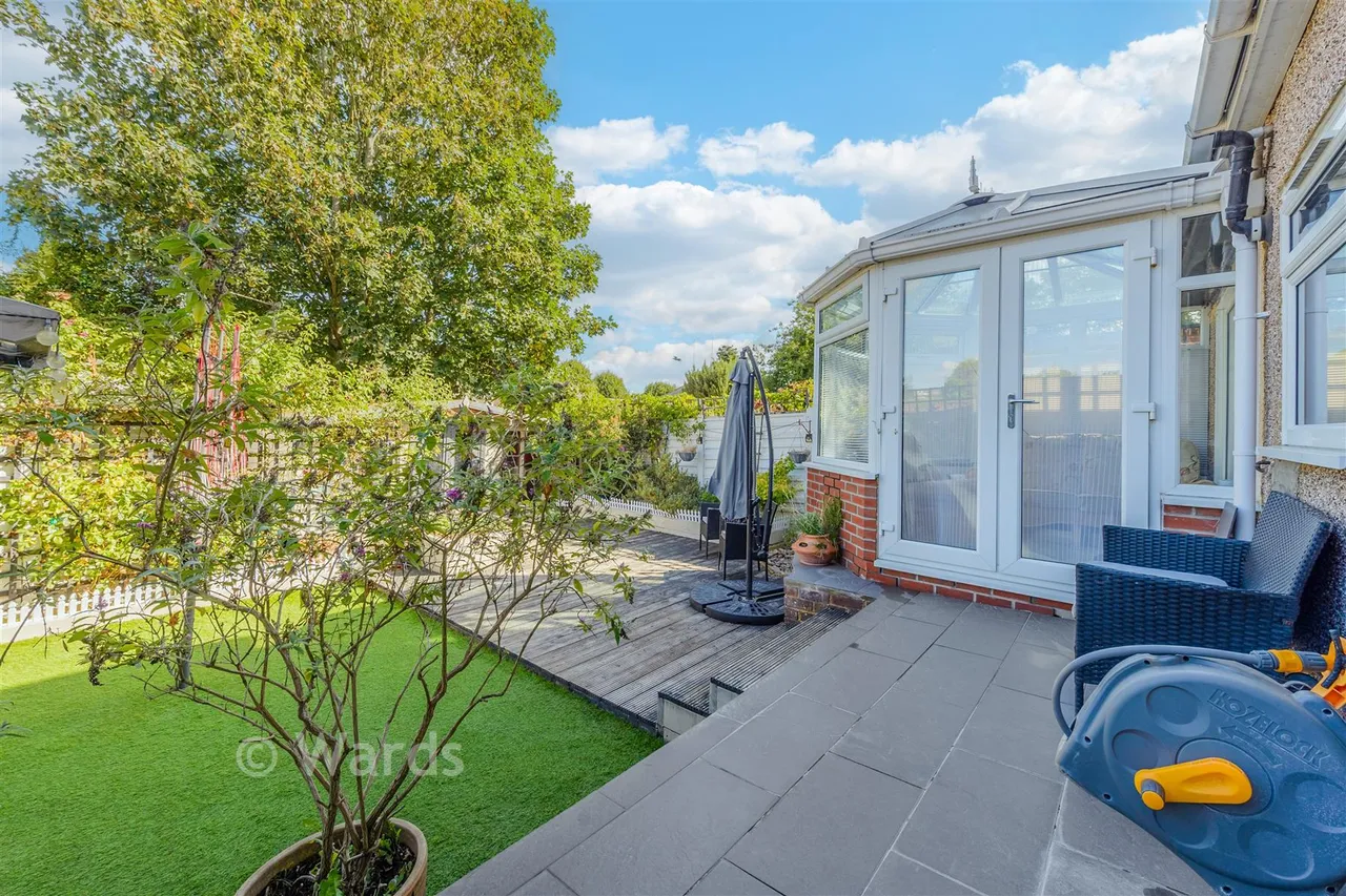 Coniston Close, Erith, DA8, photo 7