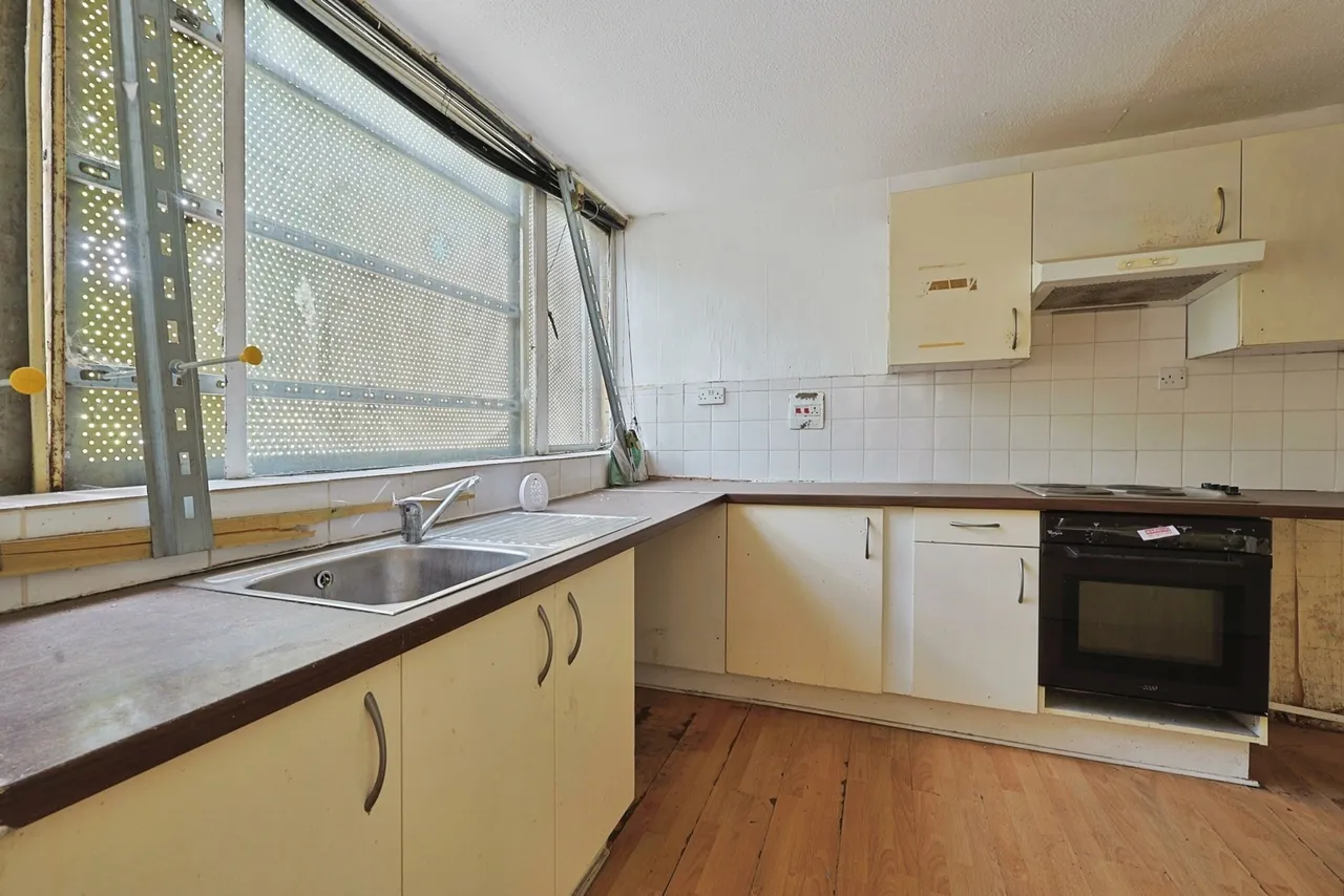 Meadow Road, London, SW8, photo 8