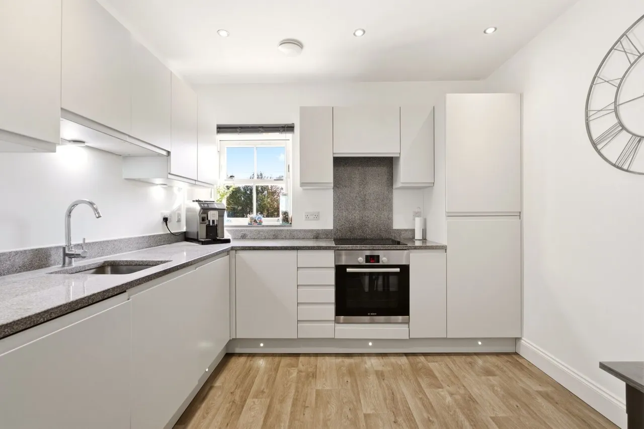 High Street, Sandridge, AL4, photo 4
