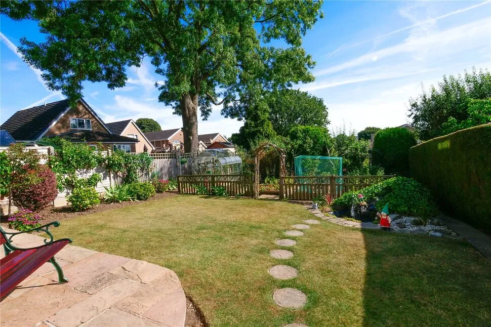 Glen Rise, Baildon, West Yorkshire, BD17, photo 10