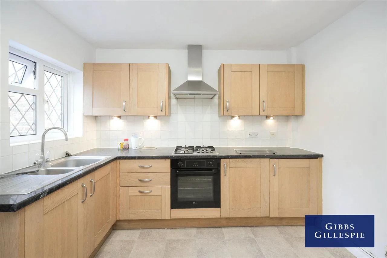 Park Road, Farnham Royal, SL2, photo 5