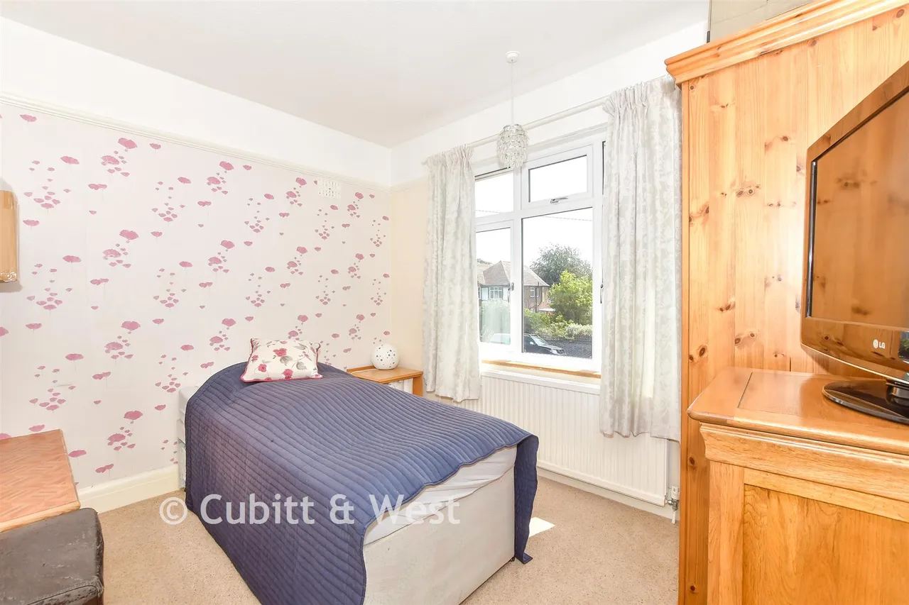 Parklands Avenue, Bognor Regis, PO21, photo 9