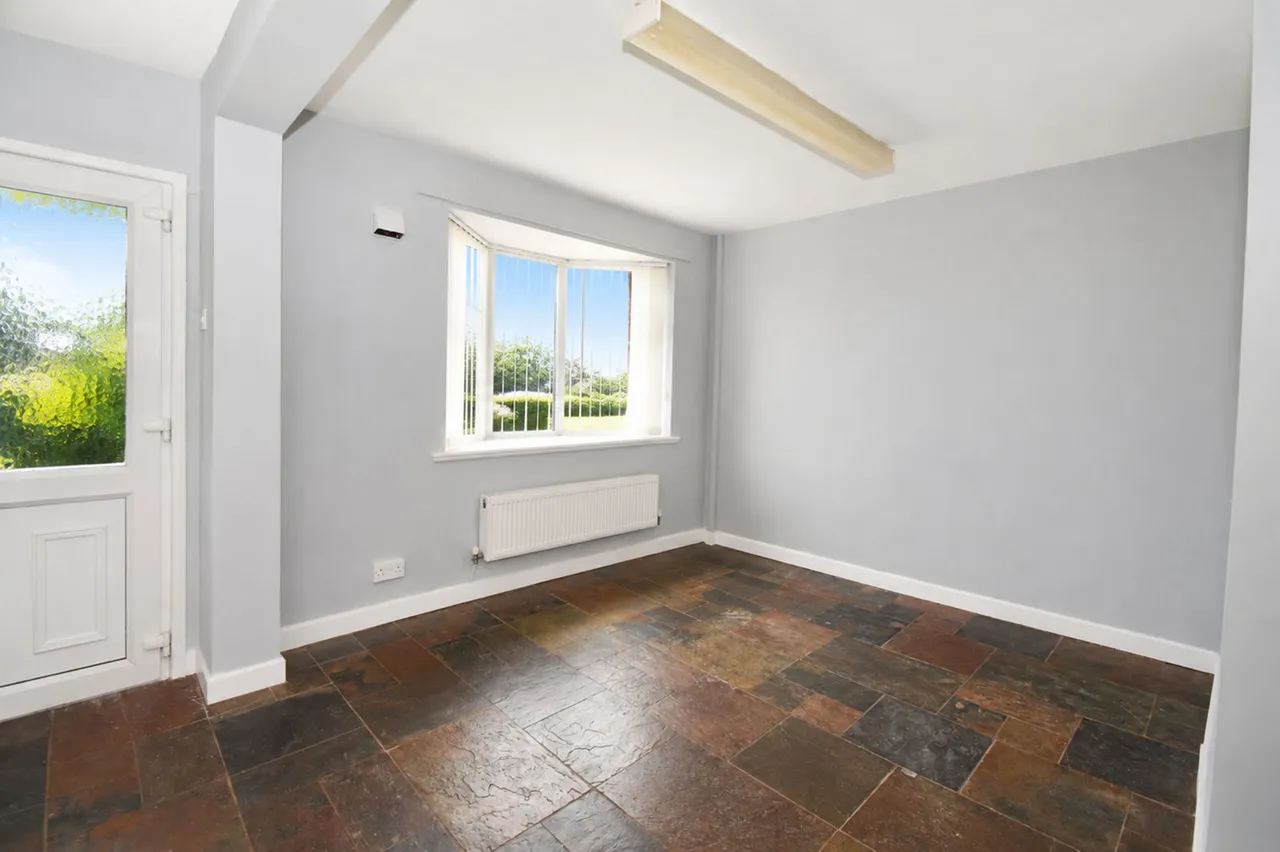 Larch Road, Kingswinford, DY6, photo 5