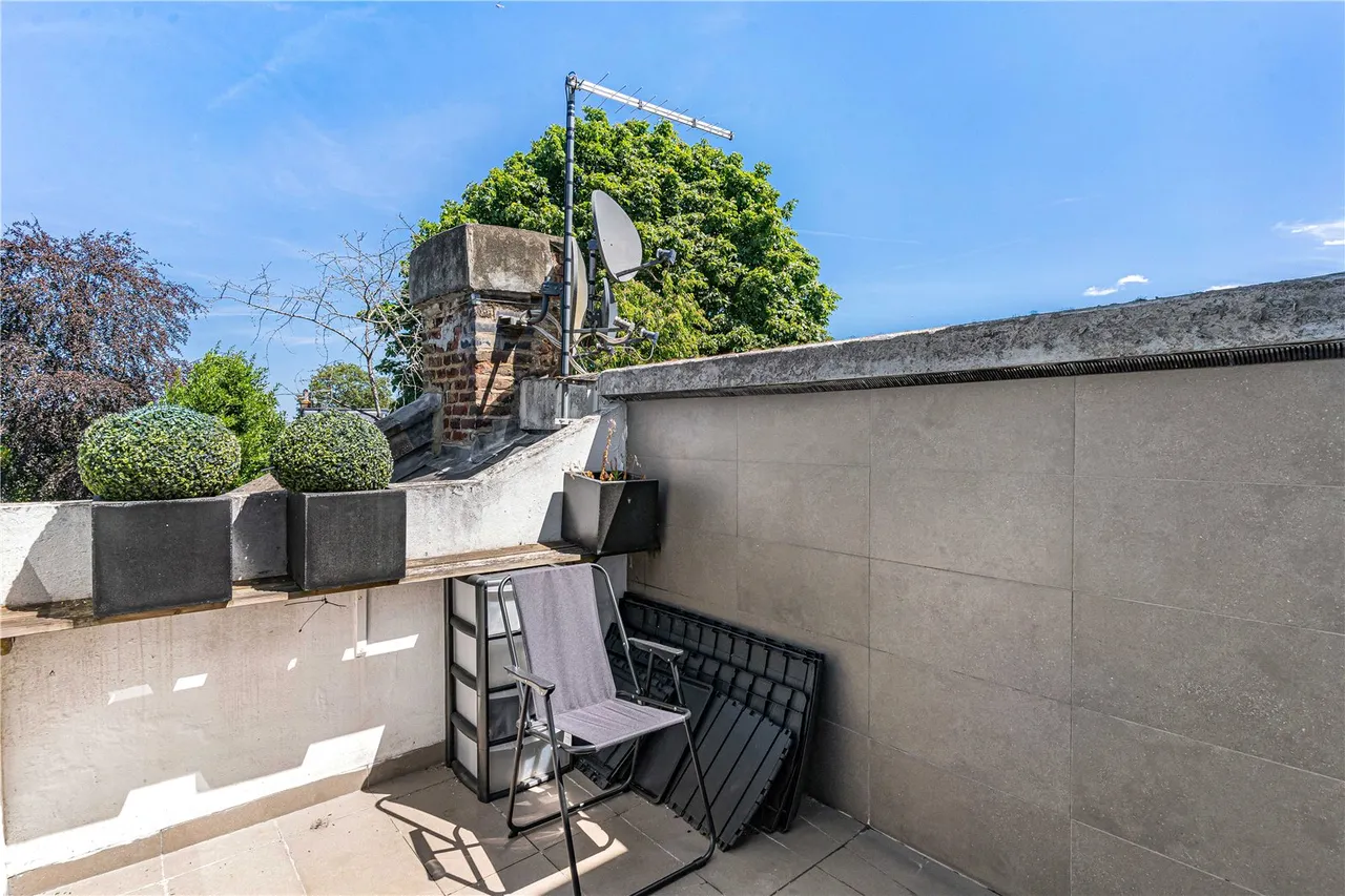 Disraeli Road, London, SW15, photo 7