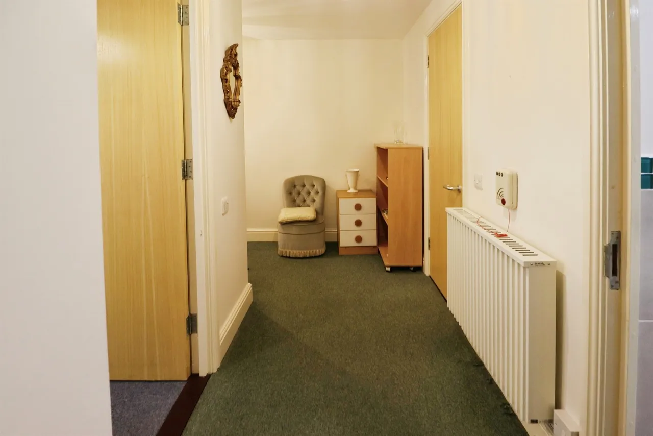 Stanwell Road, Penarth, CF64, photo 13