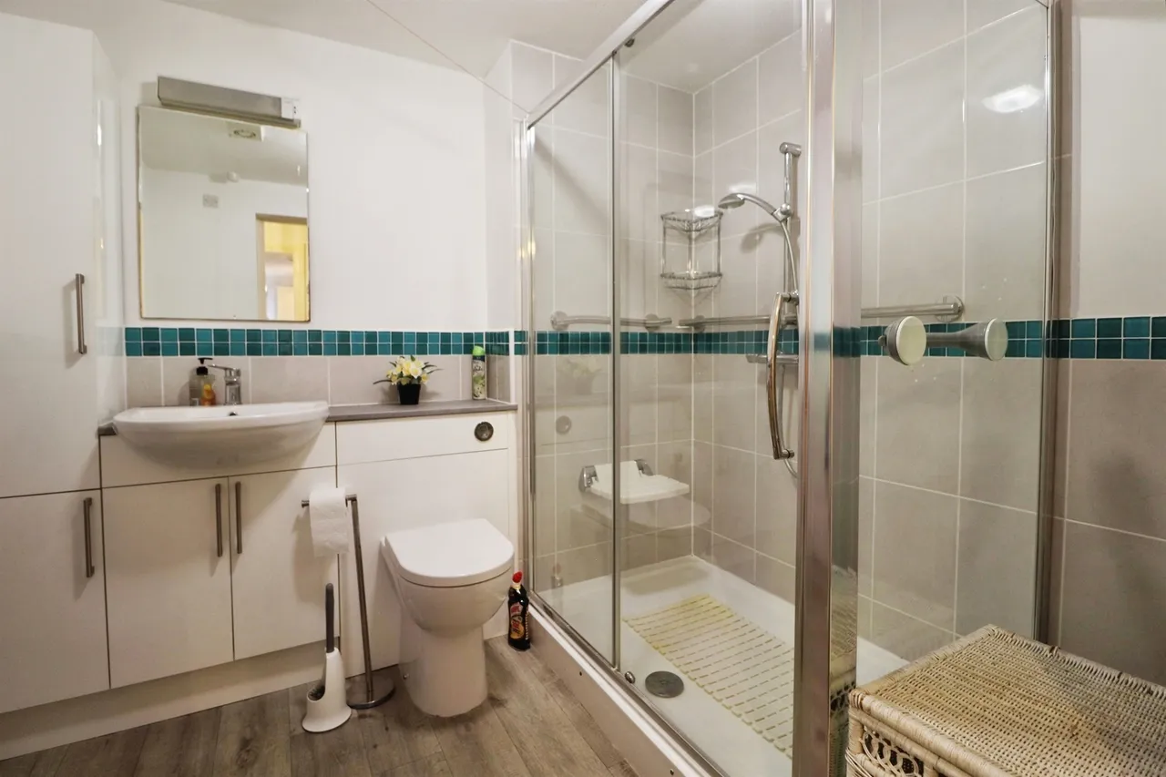 Stanwell Road, Penarth, CF64, photo 12