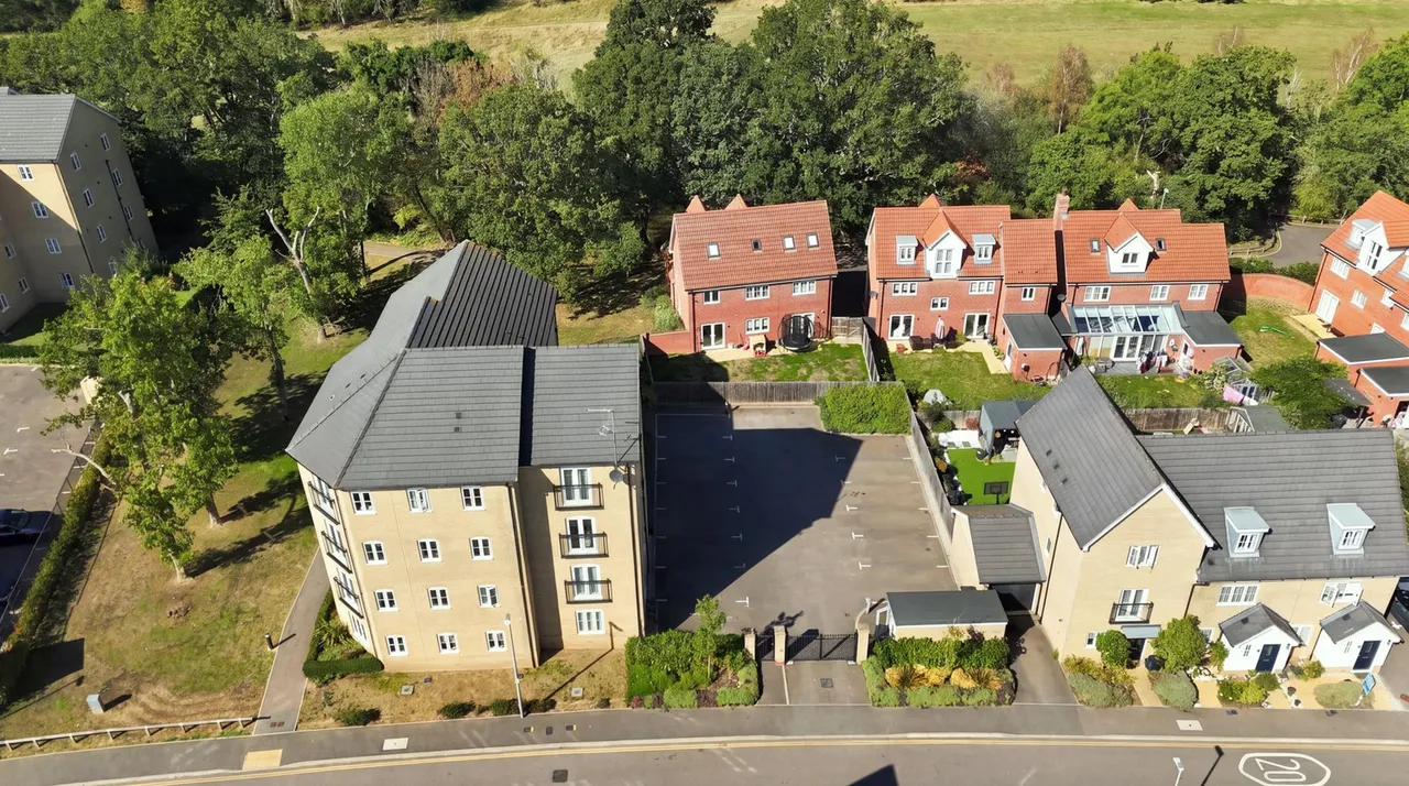 Hamlet House, Chigwell, IG7, photo 14