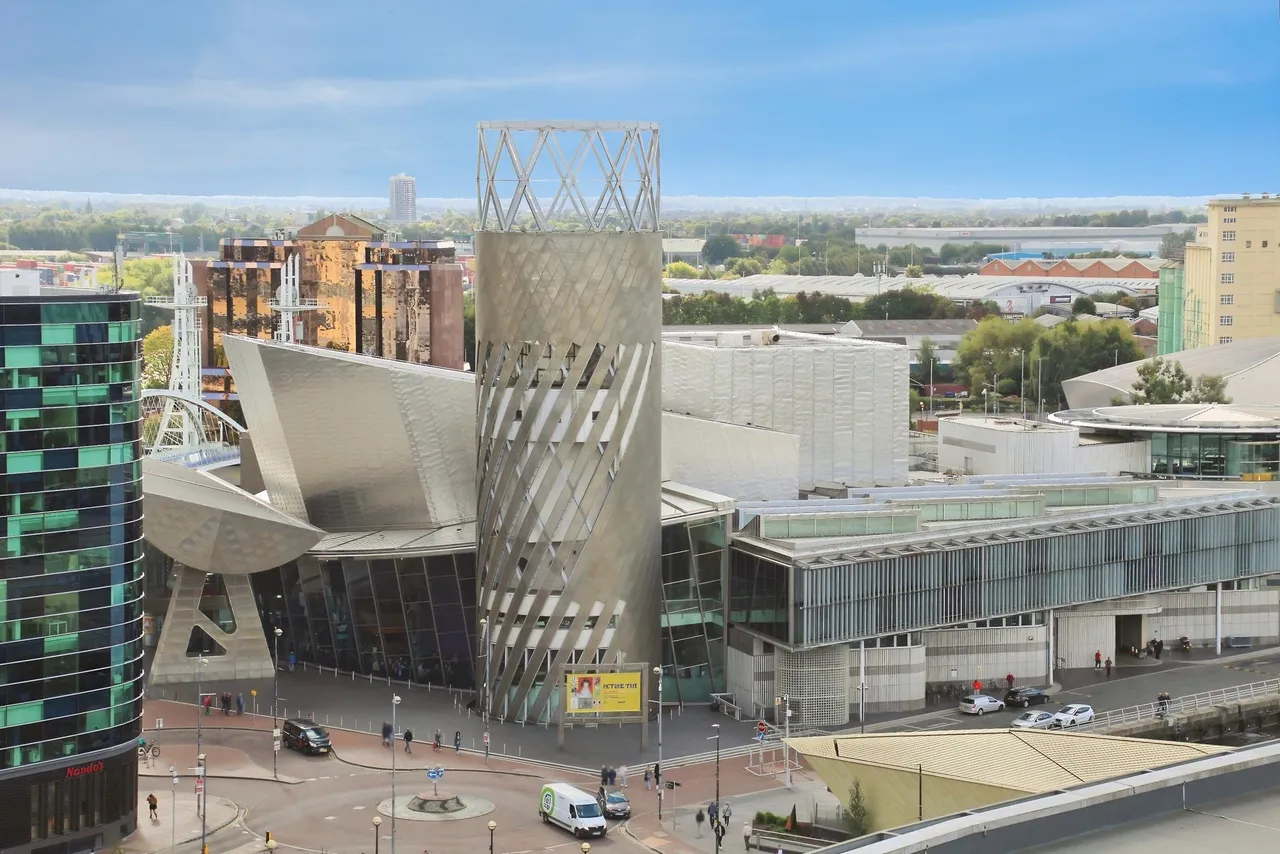 The Quays, Salford Quays, M50, photo 15
