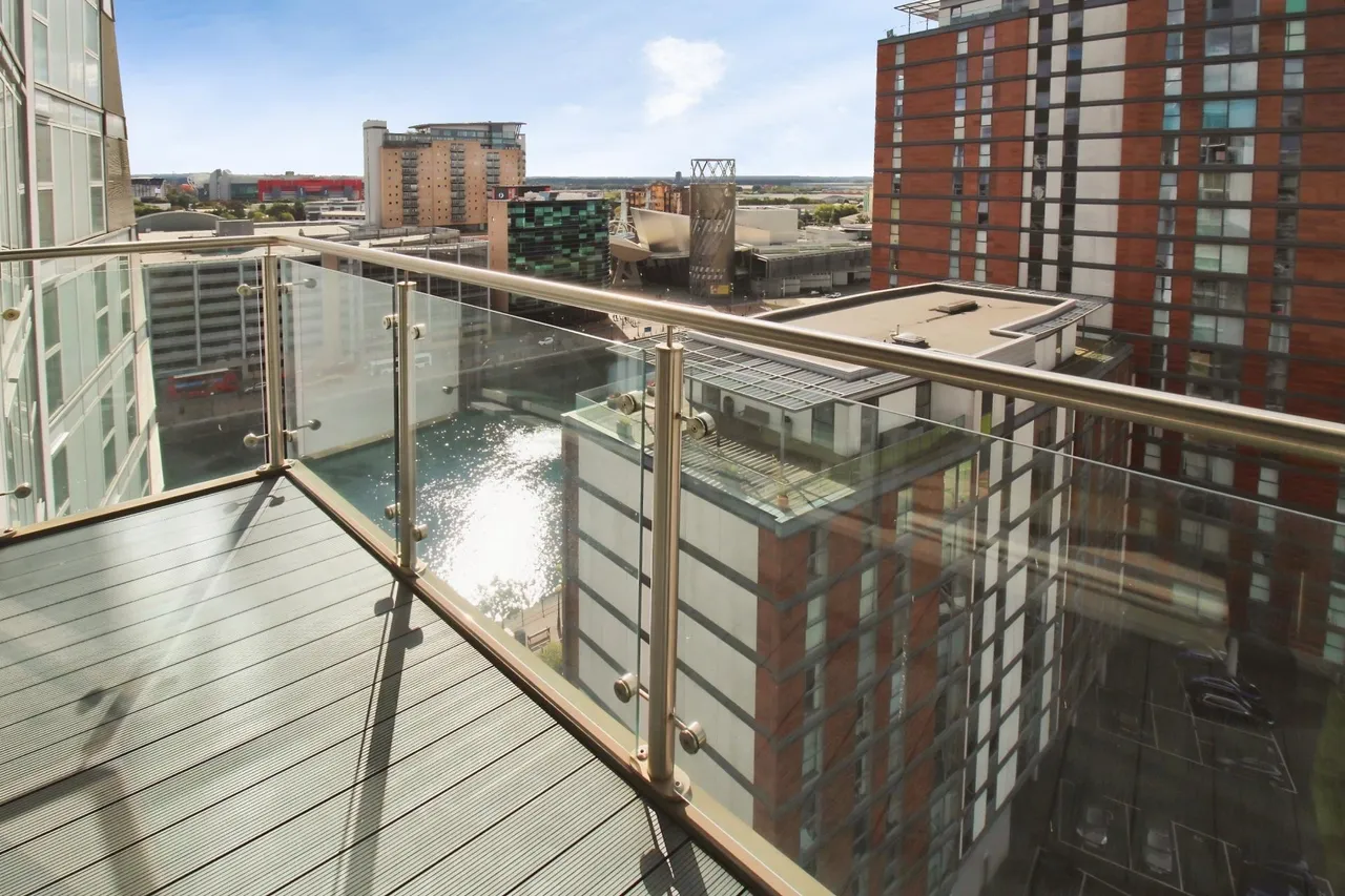 The Quays, Salford Quays, M50, photo 9