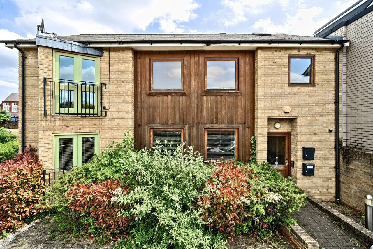 1 bed flat for sale — Callisons Place, SE10