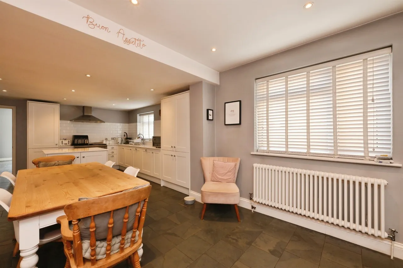 Whitley Road, Hoddesdon, photo 6