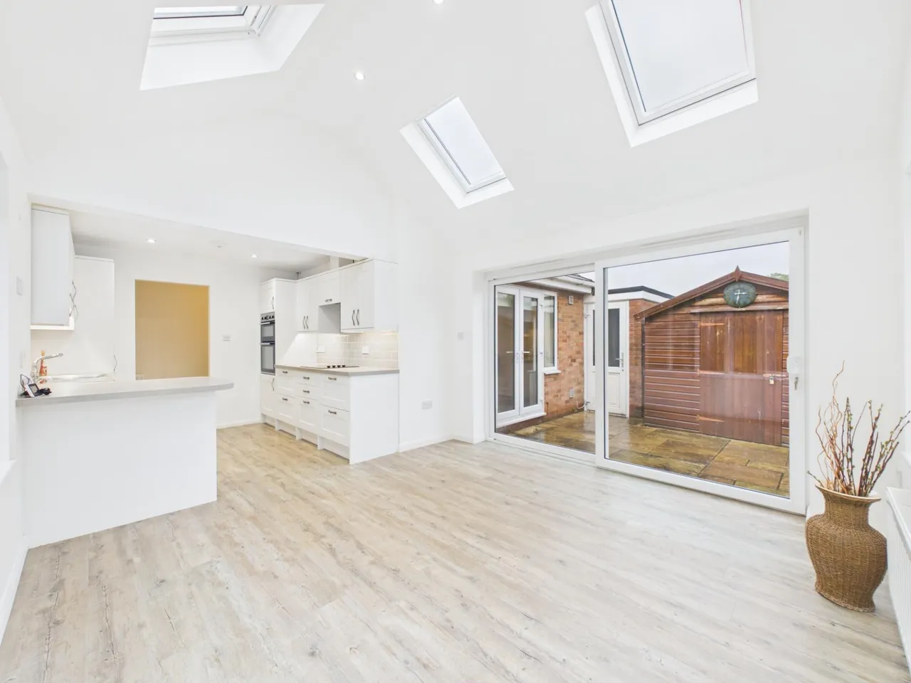 Sutton Close, Hinckley, LE10, photo 8