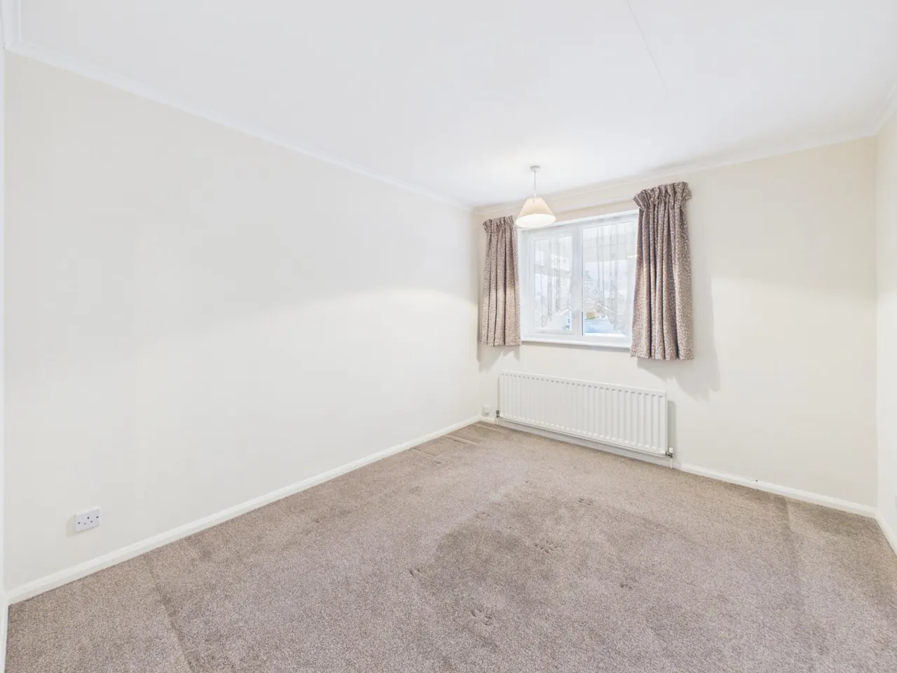 Sutton Close, Hinckley, LE10, photo 11