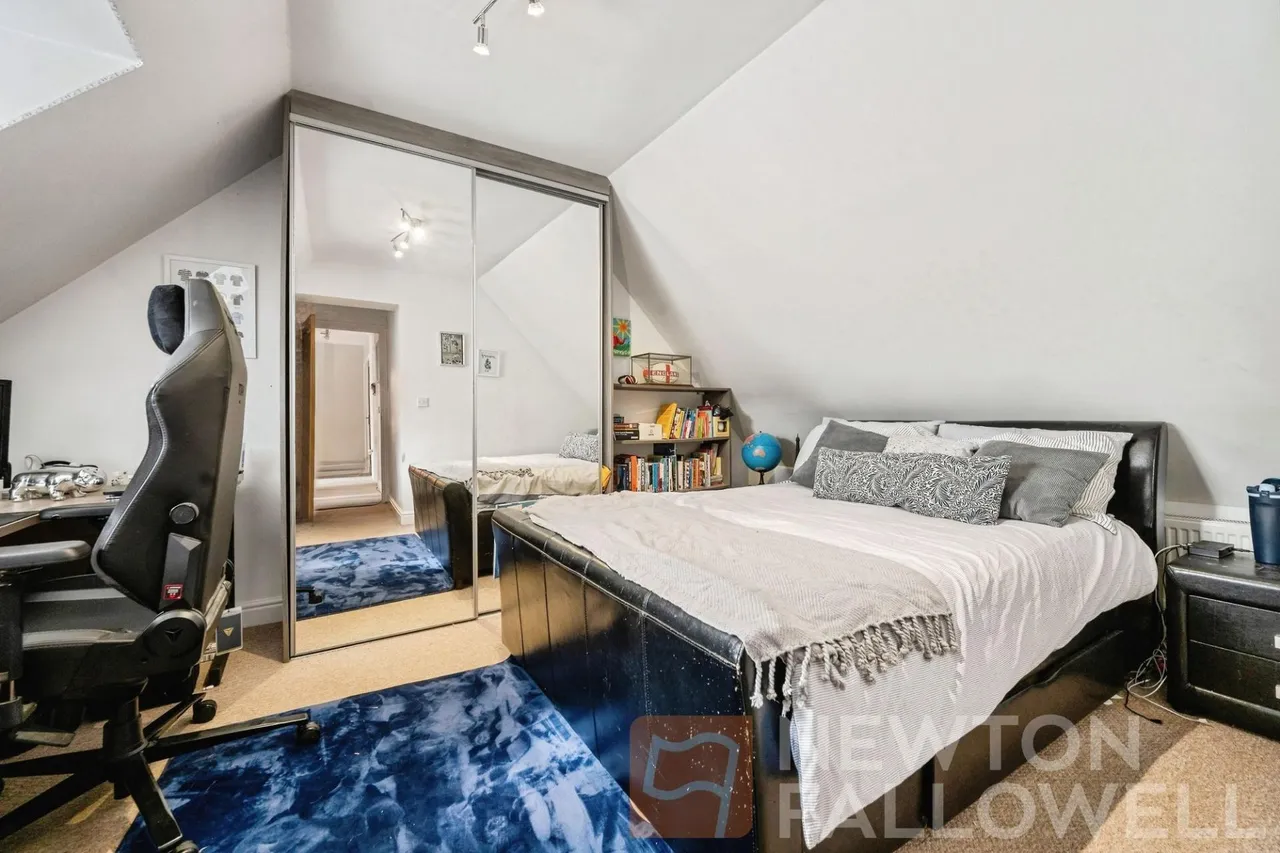 Leaf Avenue, Hampton Hargate, PE7, photo 14
