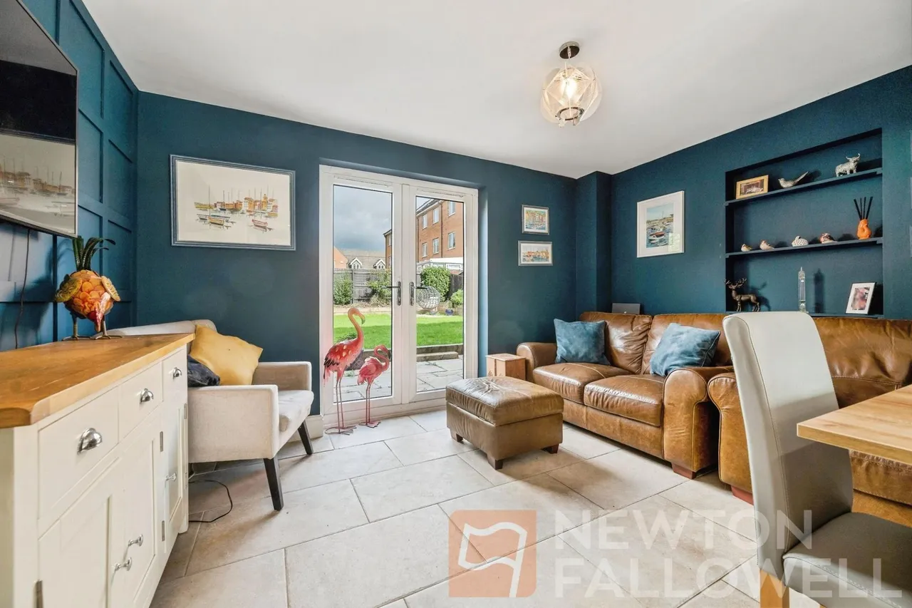 Leaf Avenue, Hampton Hargate, PE7, photo 5