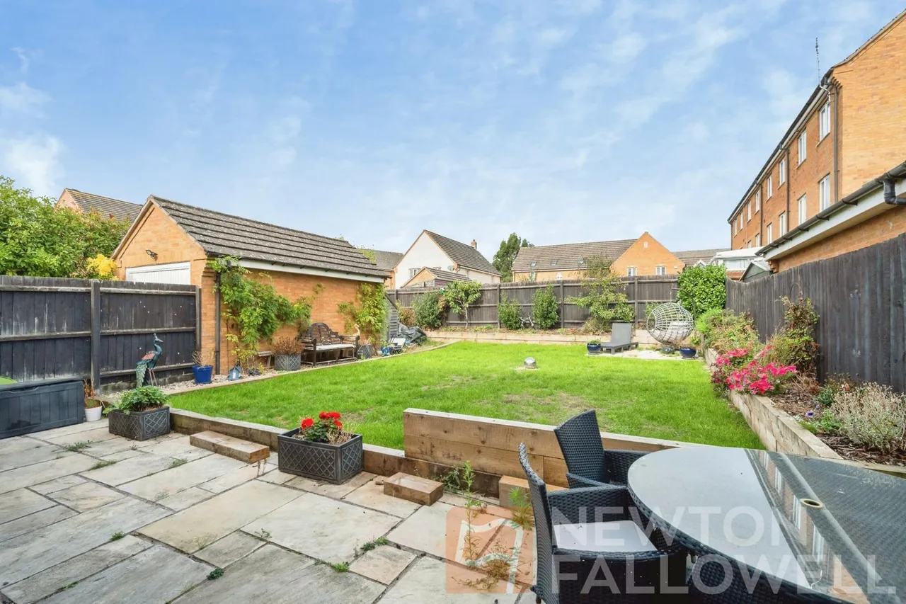 Leaf Avenue, Hampton Hargate, PE7, photo 18