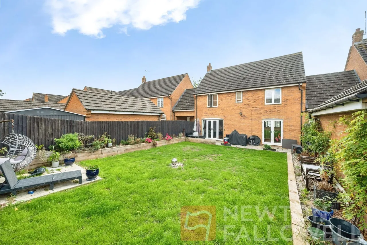 Leaf Avenue, Hampton Hargate, PE7, photo 19