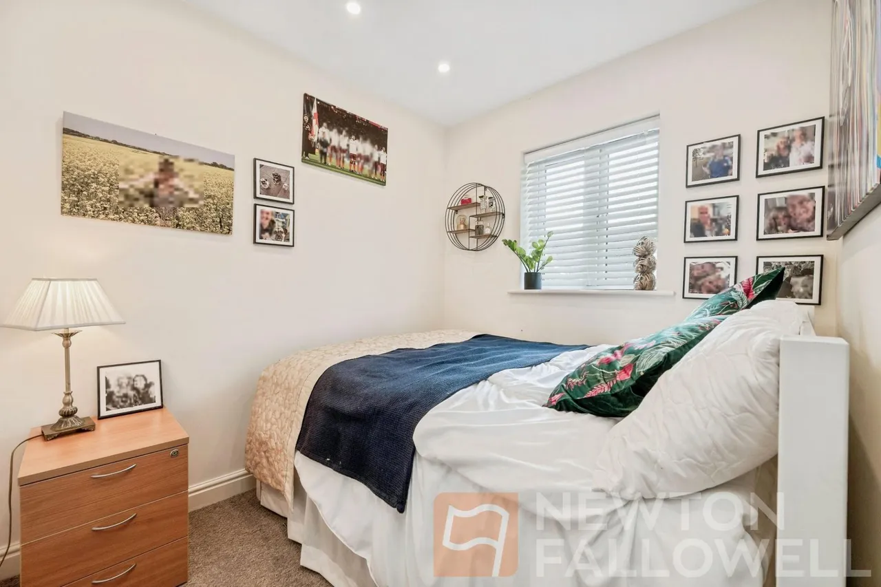 Leaf Avenue, Hampton Hargate, PE7, photo 15