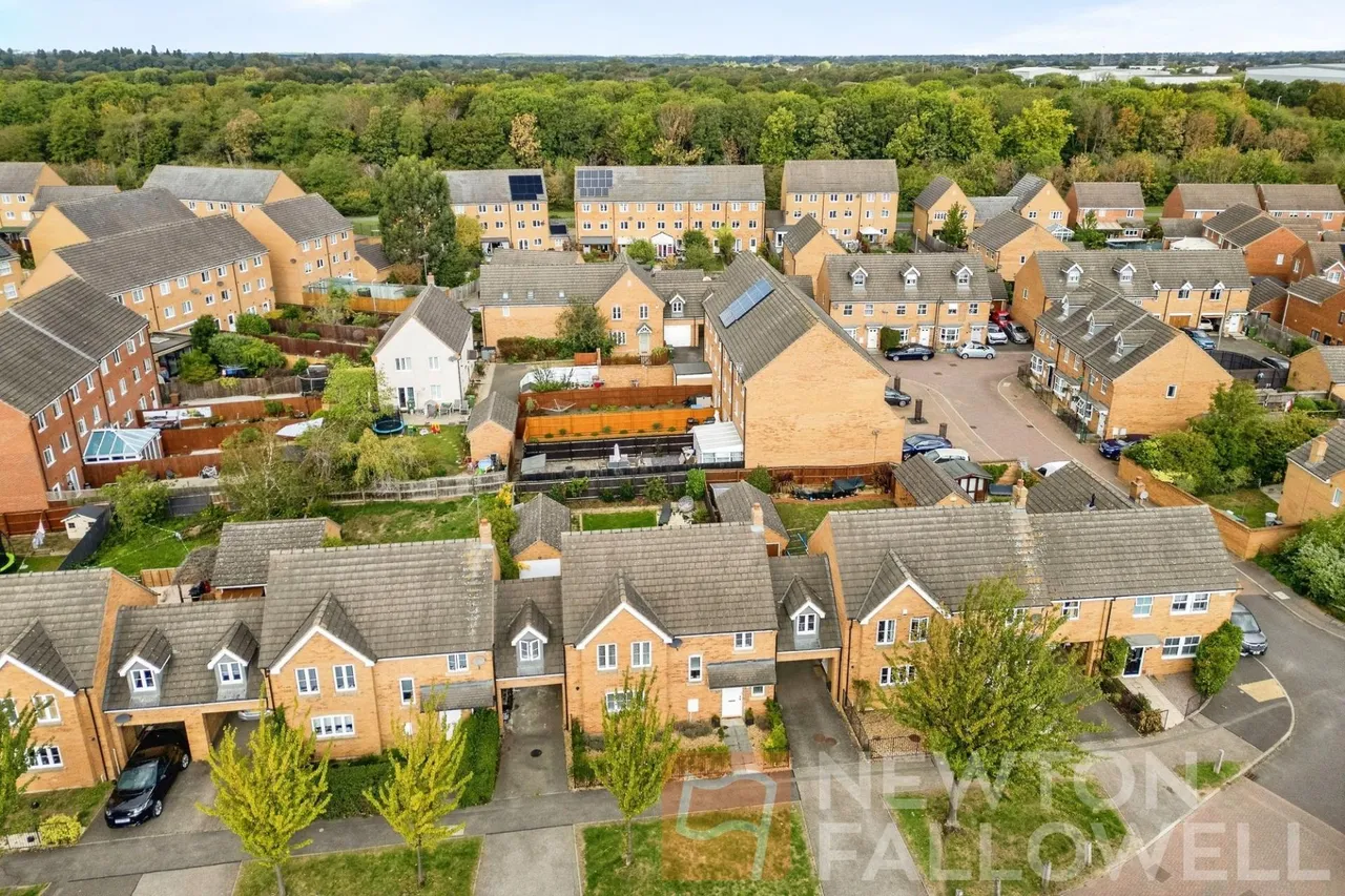 Leaf Avenue, Hampton Hargate, PE7, photo 22