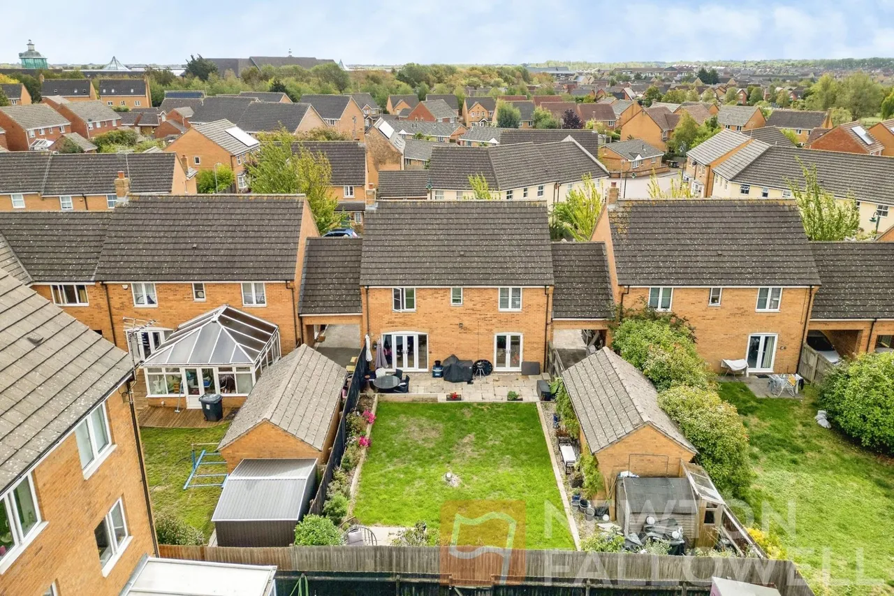 Leaf Avenue, Hampton Hargate, PE7, photo 20