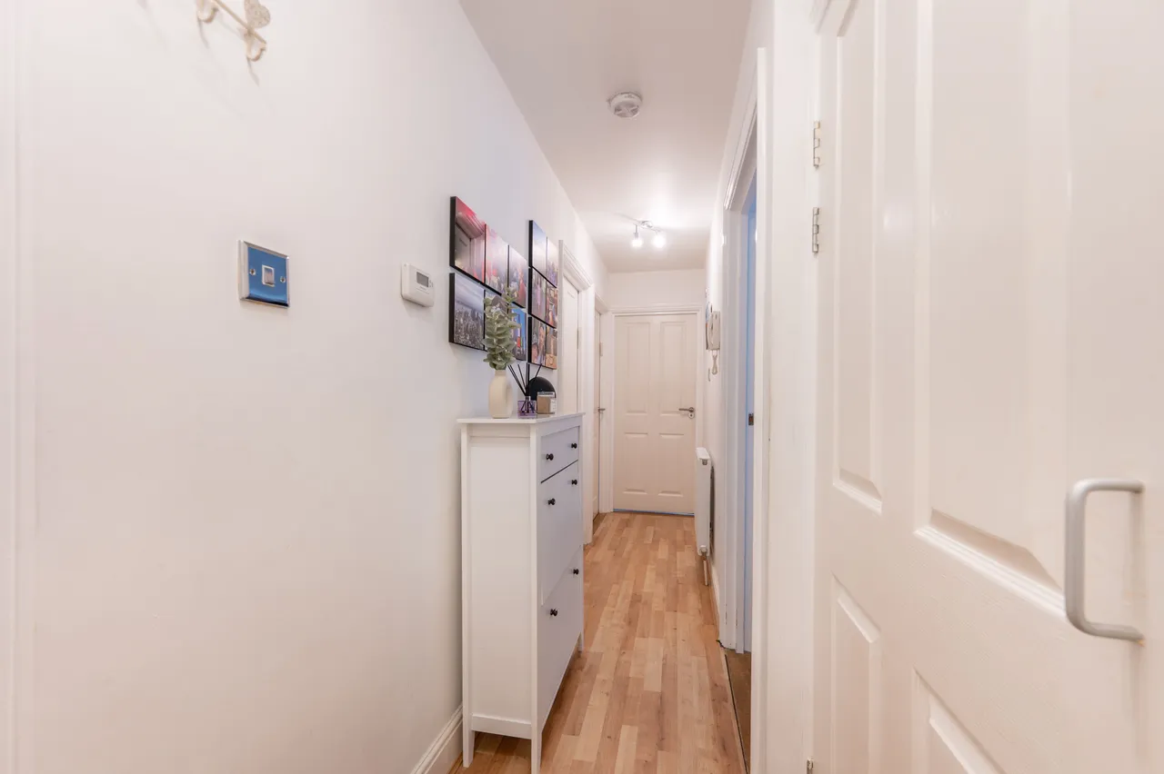 London, NW10, photo 13