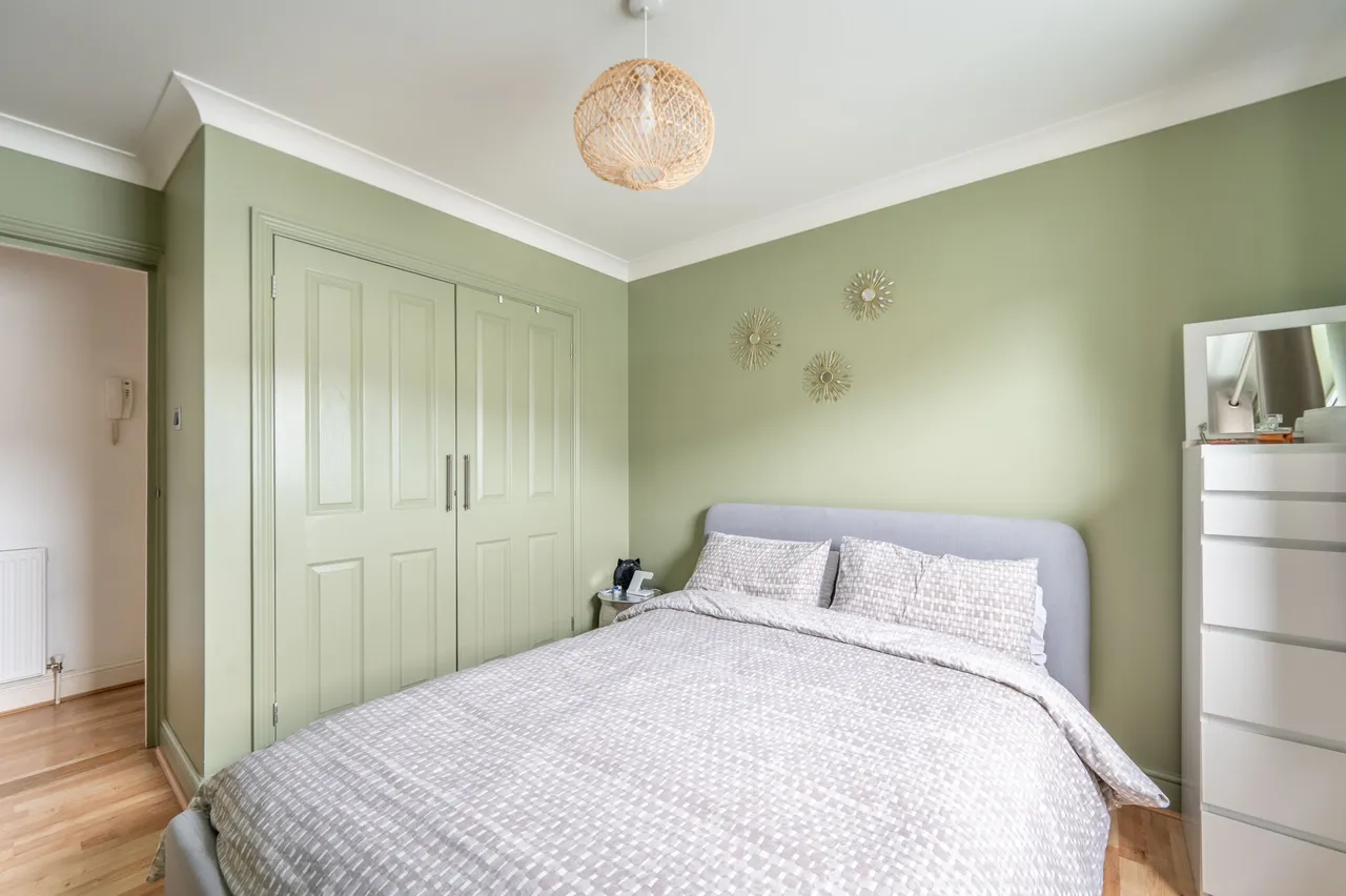 London, NW10, photo 9