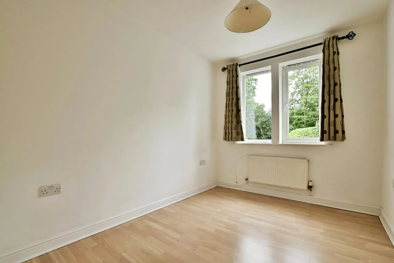 Regency Court, Hale, WA15, photo 9