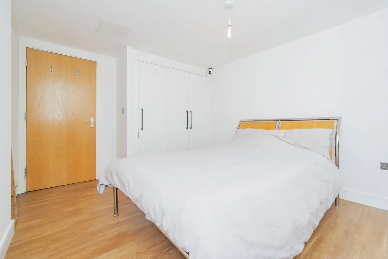 Pettacre Close, London, SE28, photo 12
