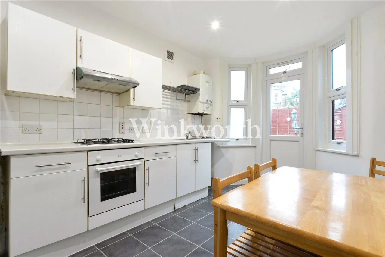 Kirkstall Avenue, London, N17, photo 5