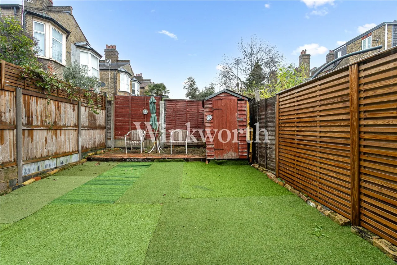 Kirkstall Avenue, London, N17, photo 3