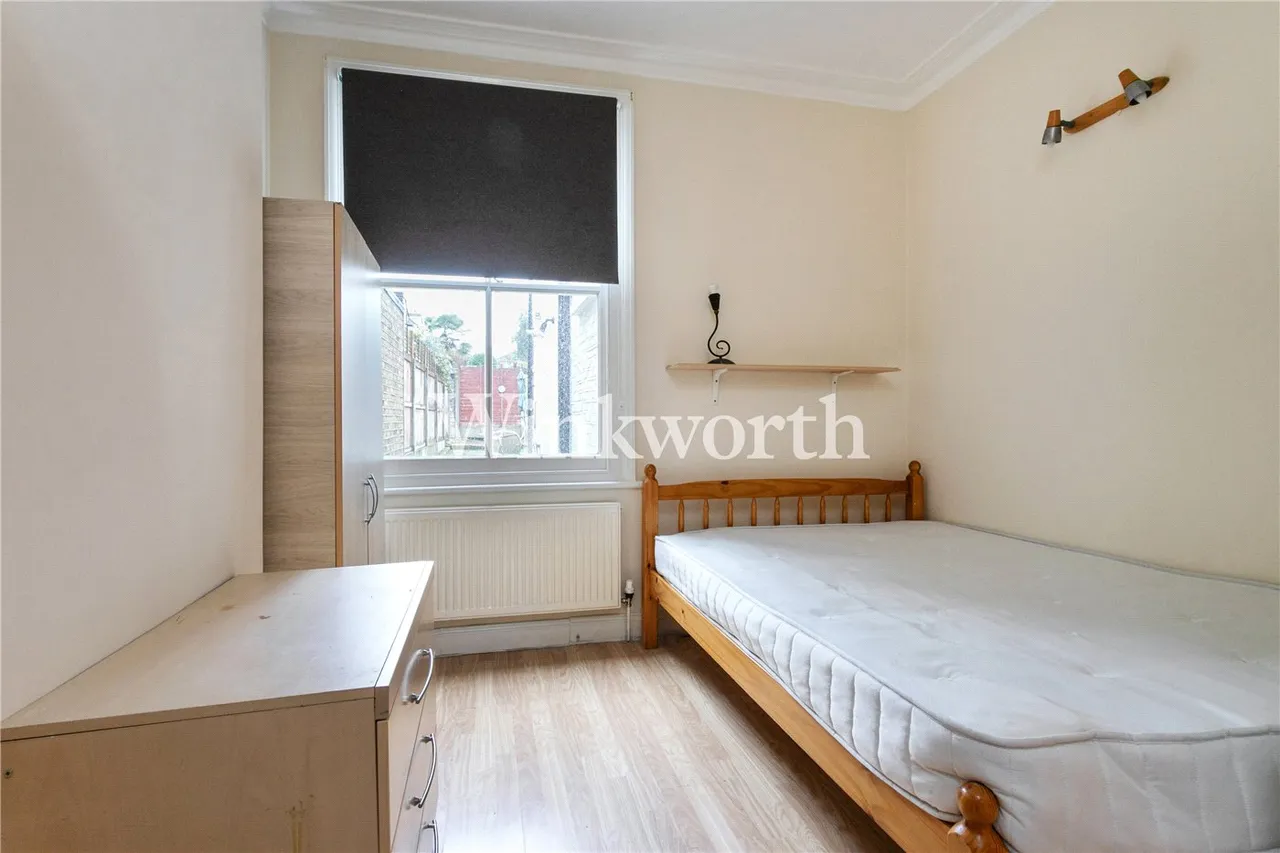 Kirkstall Avenue, London, N17, photo 7