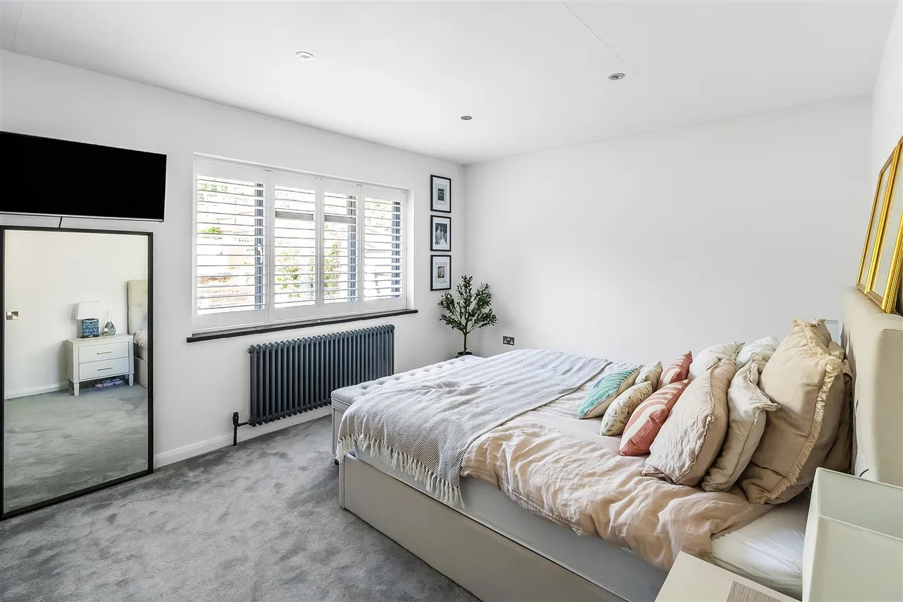 Vincent Lane, Dorking, RH4, photo 8