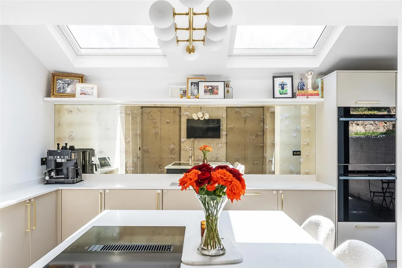 Vincent Lane, Dorking, RH4, photo 13