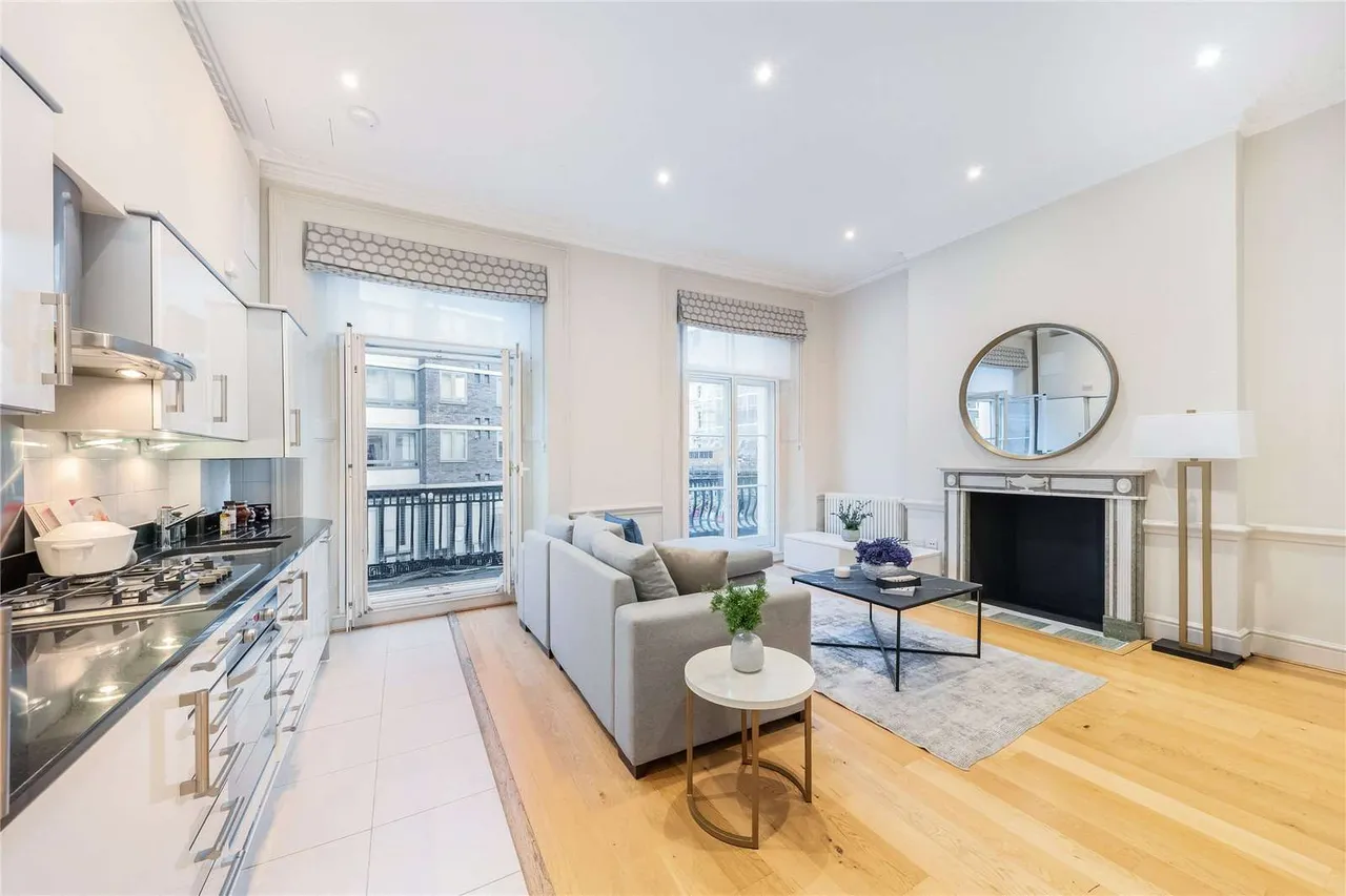 1 bed flat to rent — West Halkin Street, Belgravia, London, SW1X 8JL