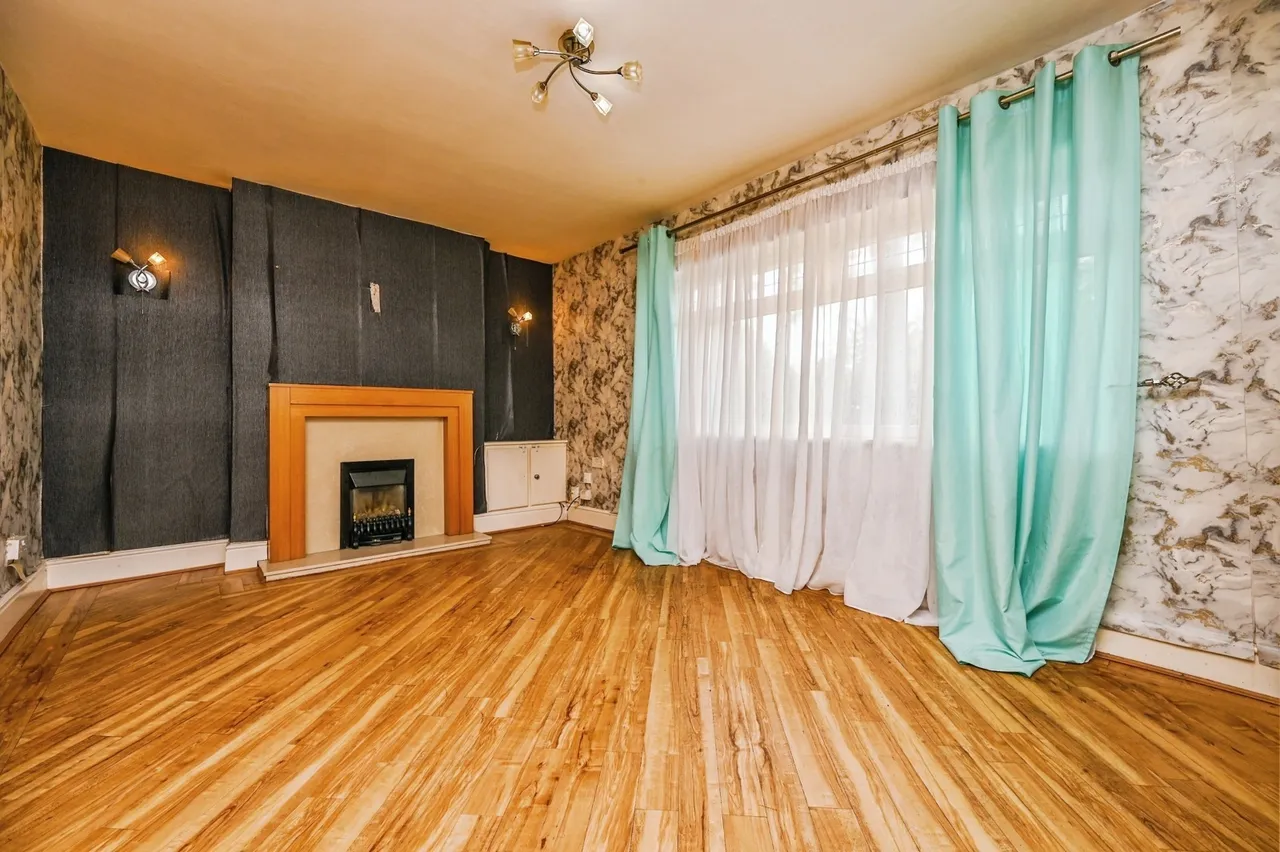 Allenby Square, Liverpool, L13, photo 3