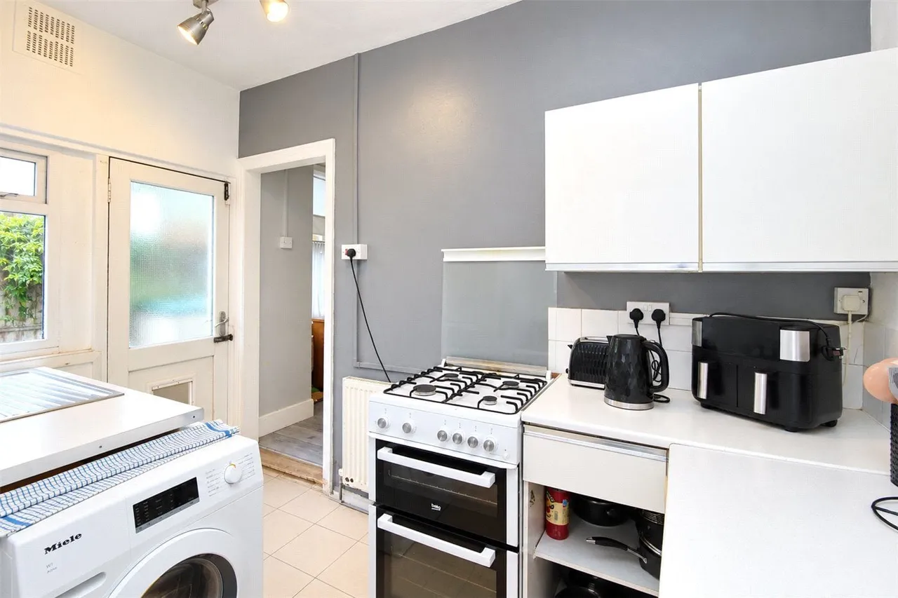 Cranleigh Drive, Leigh-on-Sea, SS9, photo 13