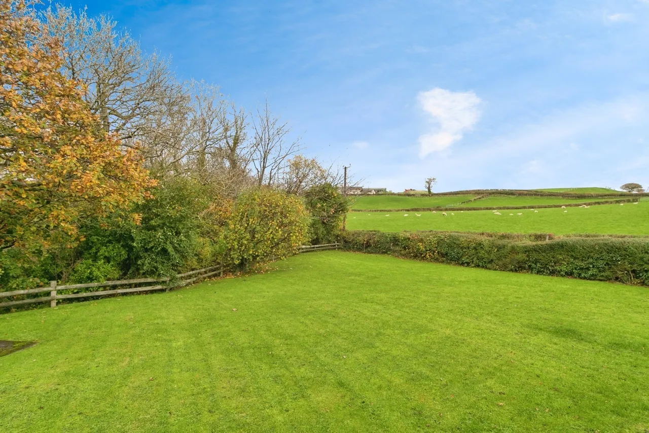 3 bed property for sale, Llanfair Road, Abergele, LL22