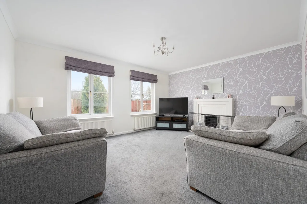 Honeysuckle Drive, Cumbernauld, G68 9GF, photo 13