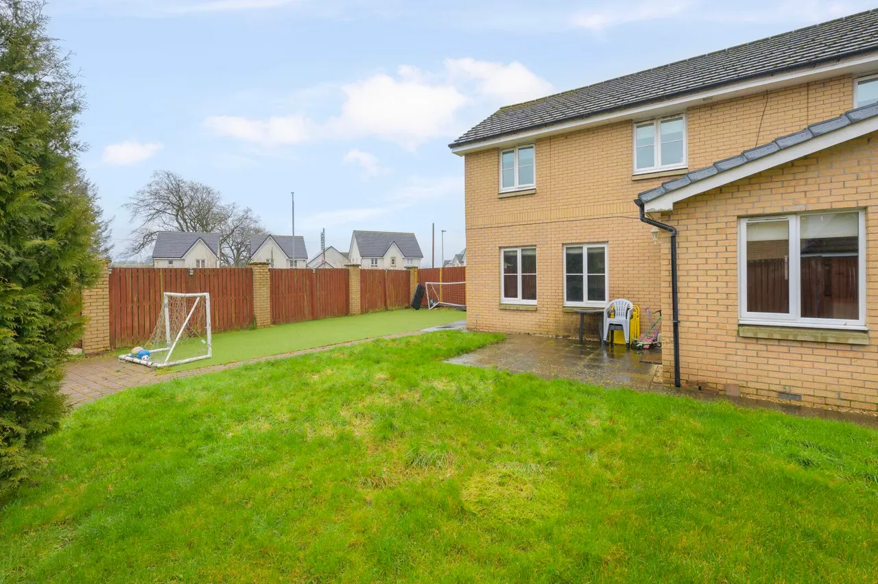Honeysuckle Drive, Cumbernauld, G68 9GF, photo 42