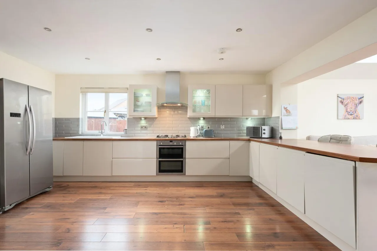 Honeysuckle Drive, Cumbernauld, G68 9GF, photo 5