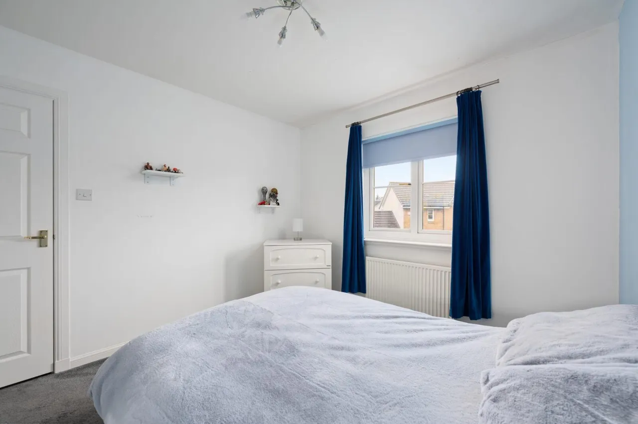Honeysuckle Drive, Cumbernauld, G68 9GF, photo 33
