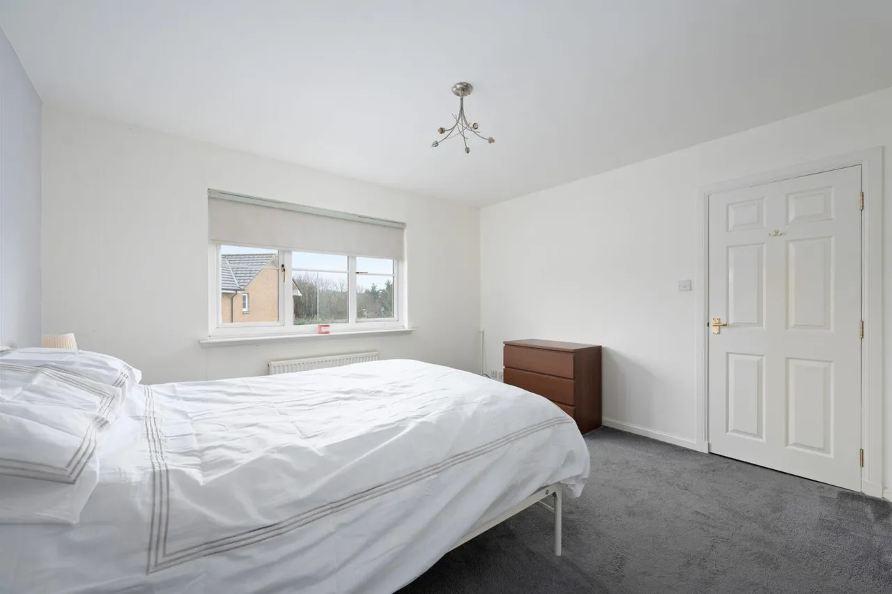 Honeysuckle Drive, Cumbernauld, G68 9GF, photo 29