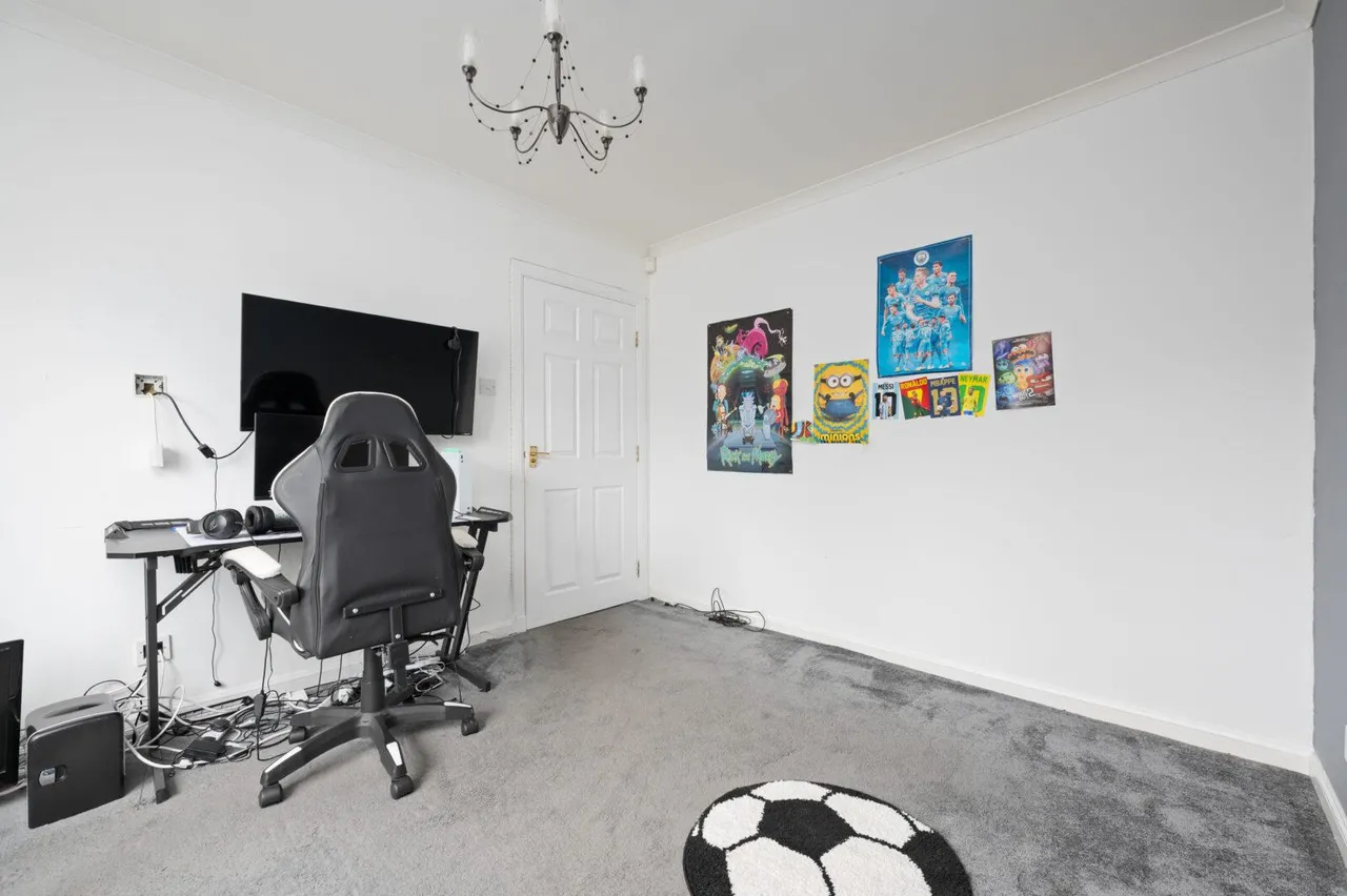 Honeysuckle Drive, Cumbernauld, G68 9GF, photo 19