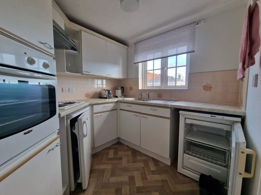 Queens Crescent, Southsea, Hampshire, PO5, photo 10