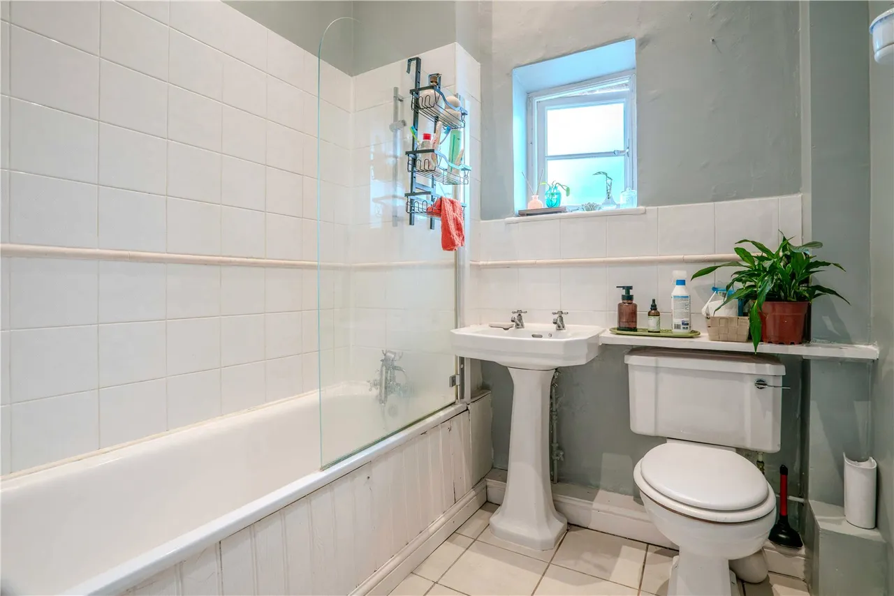 Stanley Road, Teddington, TW11, photo 10